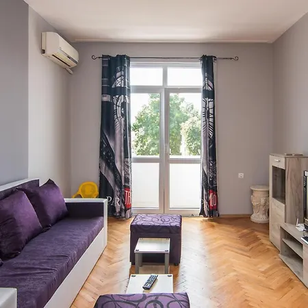 Super Flat In Varna