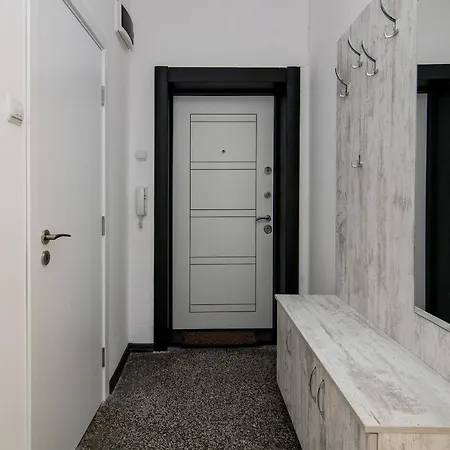 Super Flat In Apartment *